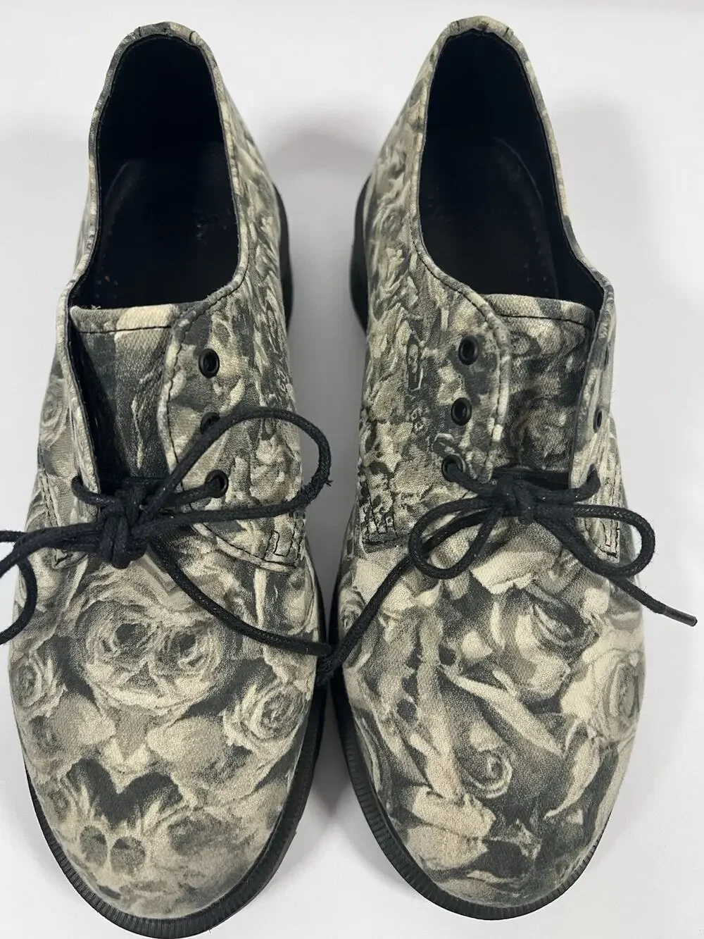 Dr Martens Lester Wild Rose Skull Canvas Oxford Shoes Men 7 Women 8 EU 39
